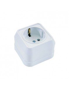 Enchufe Schucko 2p+TT Superficie Makel IP20 45108